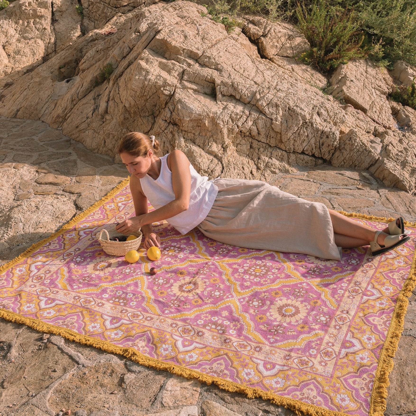 Goldie Woven Picnic Rug XL - Image 12