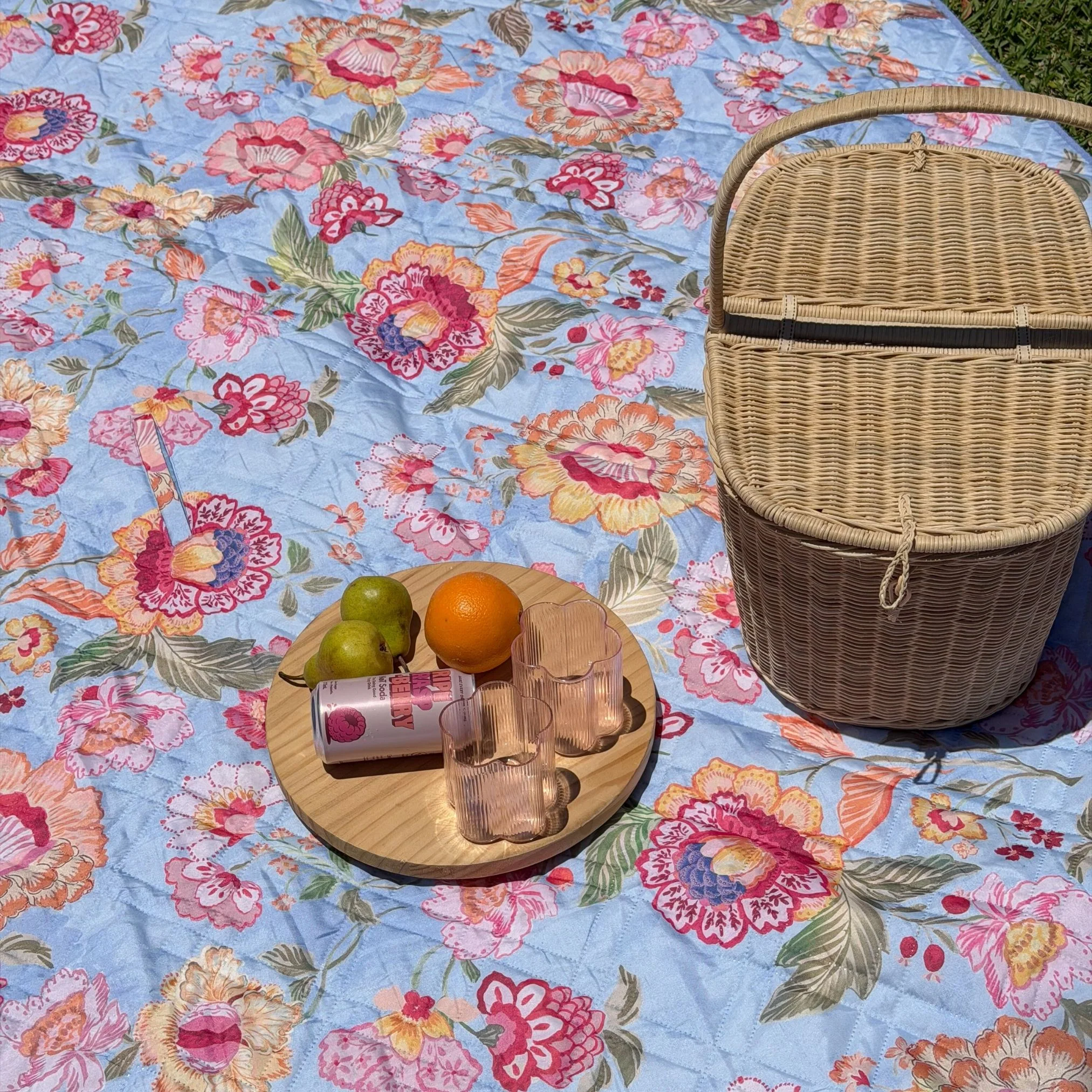 Maisie Waterproof Picnic Rug - Image 5