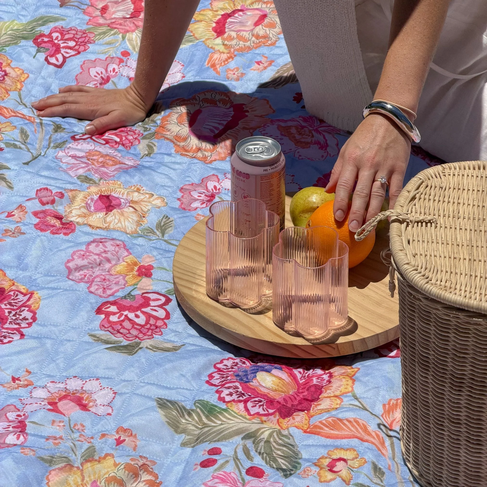 Maisie Waterproof Picnic Rug - Image 6